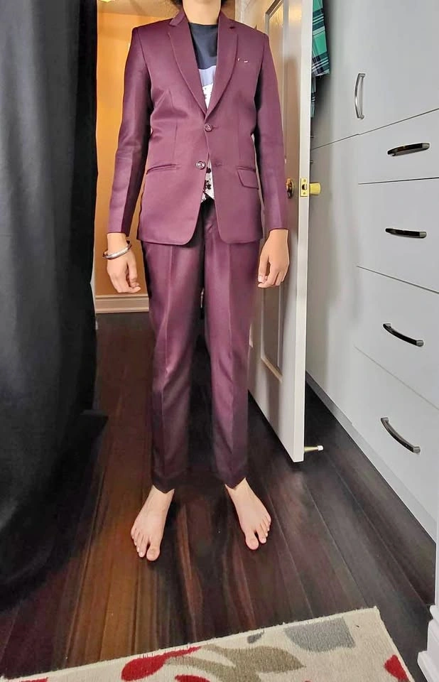 Boys 3pc suit maroon coloured