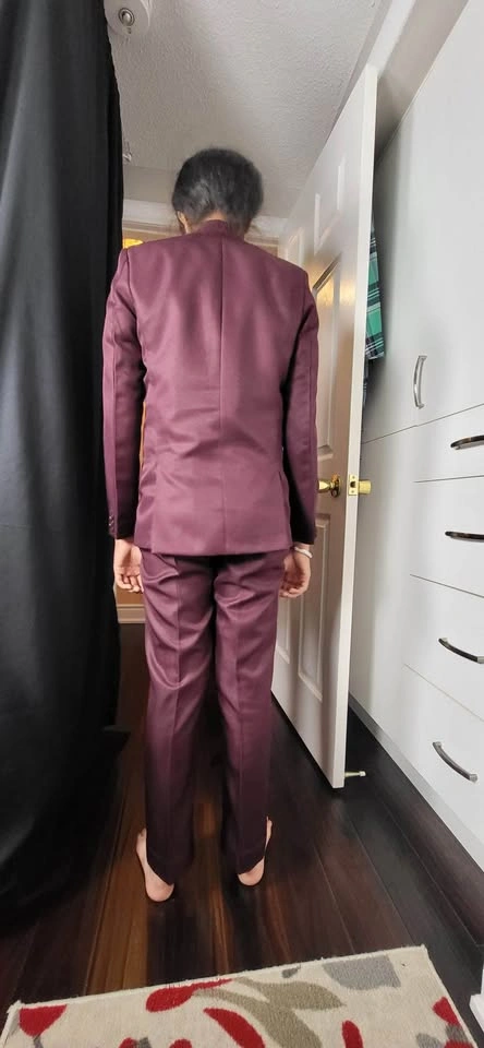 Boys 3pc suit maroon coloured - photo 3