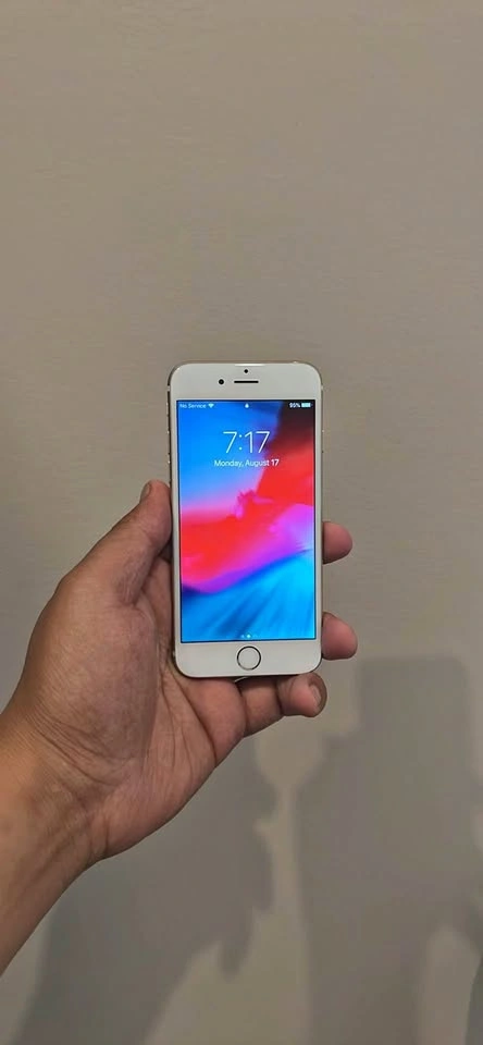 Mint condition, iPhone 6