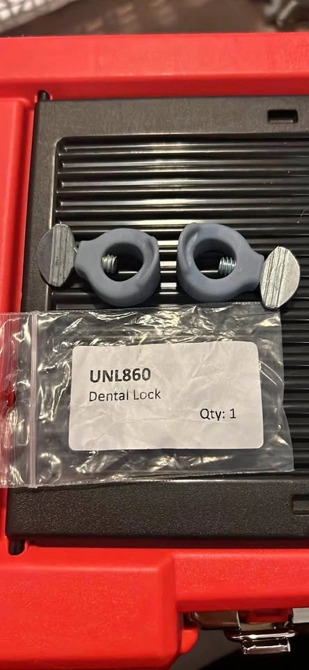 UNL860 typodont clamp x2