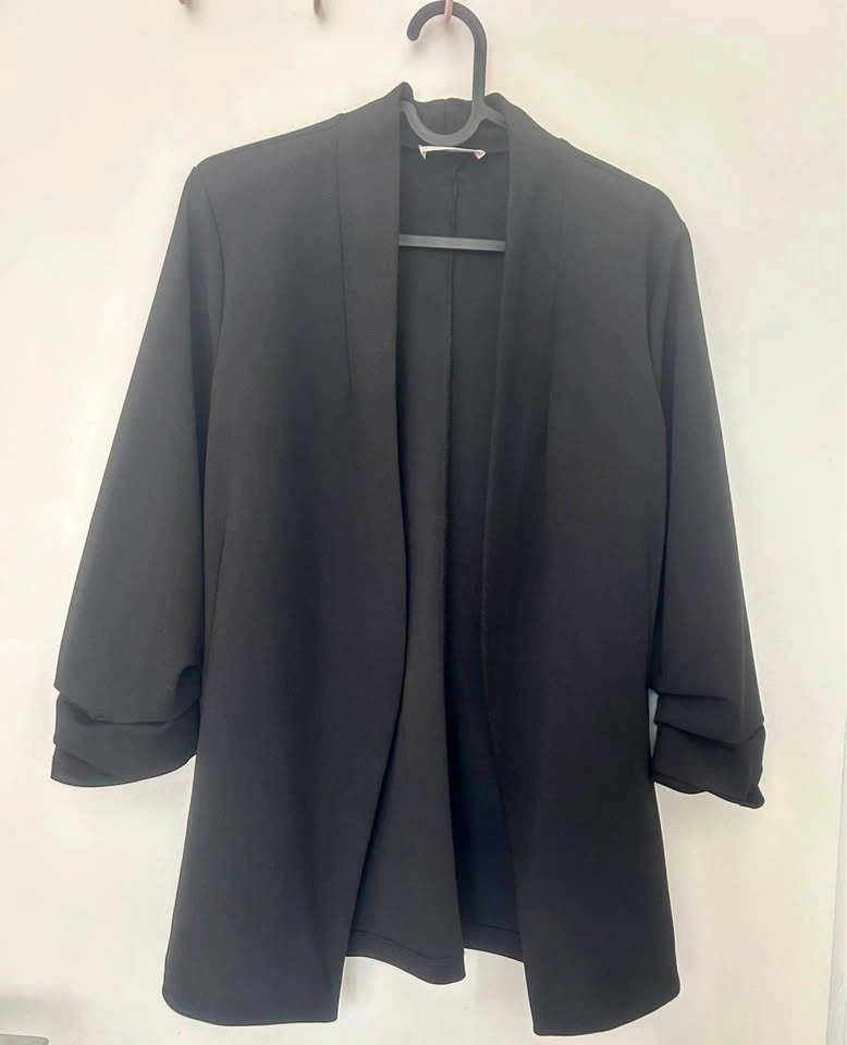 SEVEN SISTERS Black Open Front Ruched Sleeve Blazer - Small