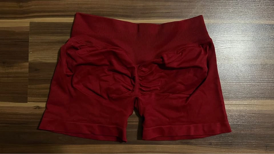 Red Seamless Scrunch Butt Athletic Shorts - photo 2