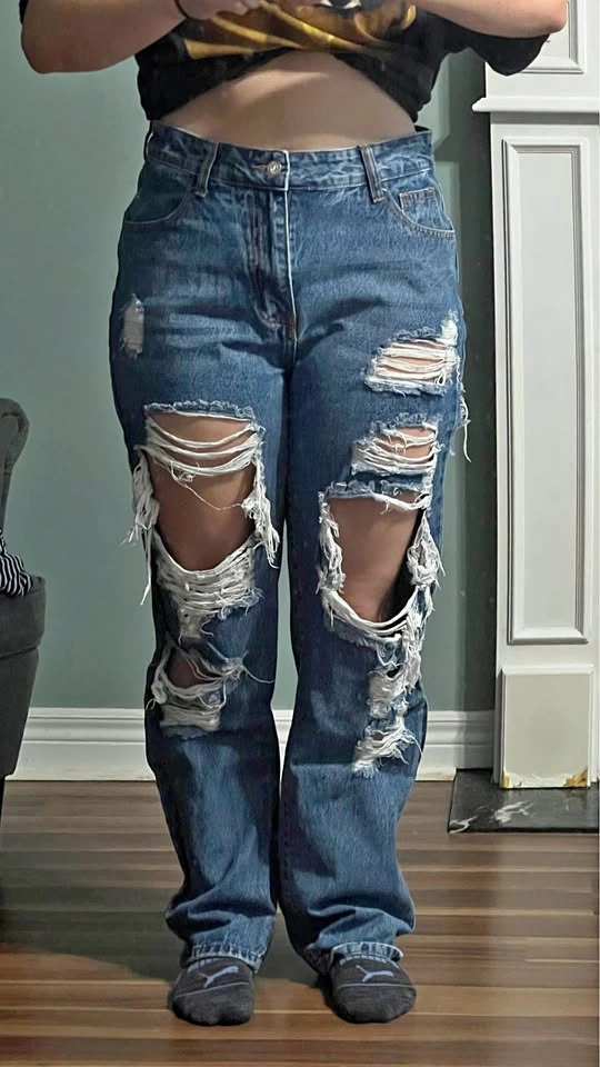 SHEIN Distressed denim jeans