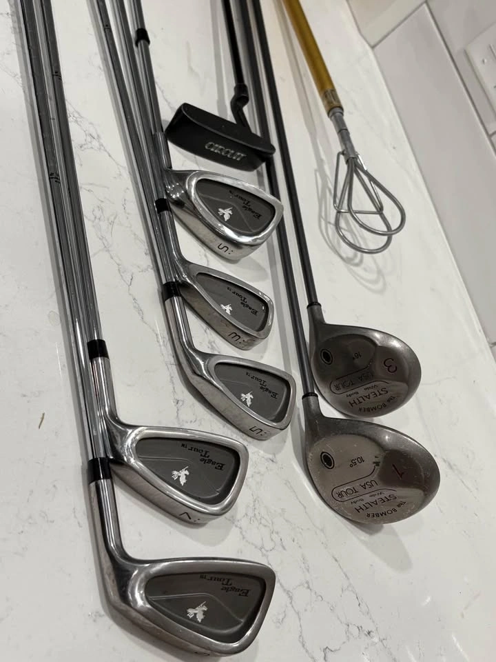 9-piece Men’s RH Golf Clubs and Bag - photo 3