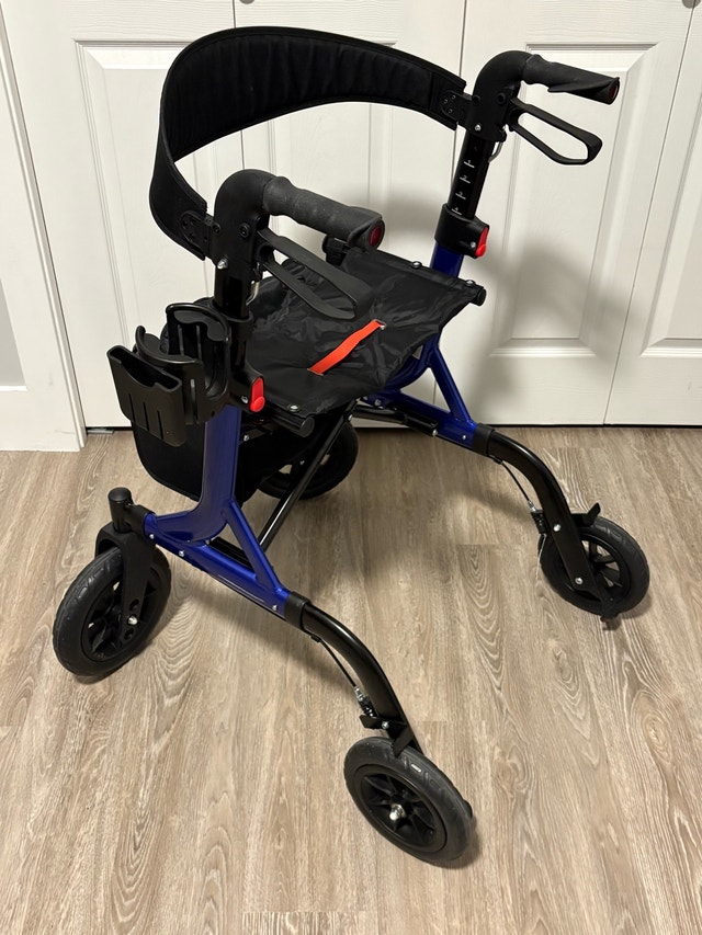 4-wheel MAXwalk Seniors walker - photo 2