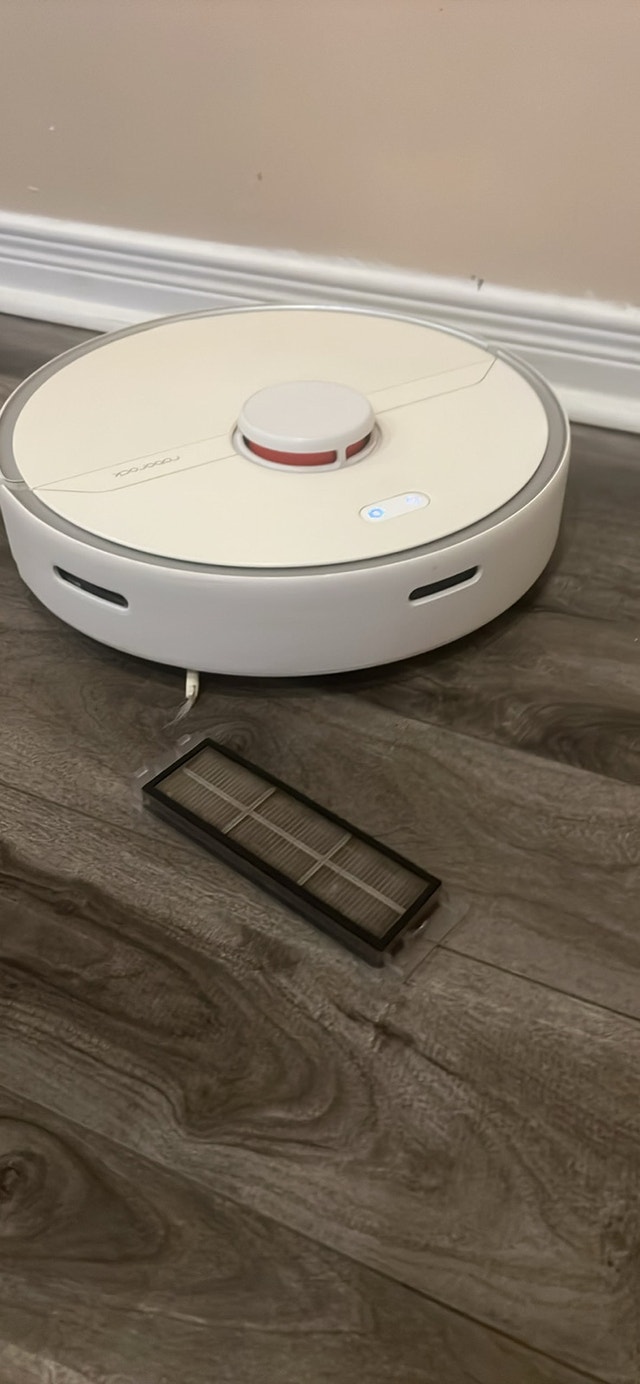 Roborock S6 Pure robot vacuum + mop w/ charger & extra parts - photo 5