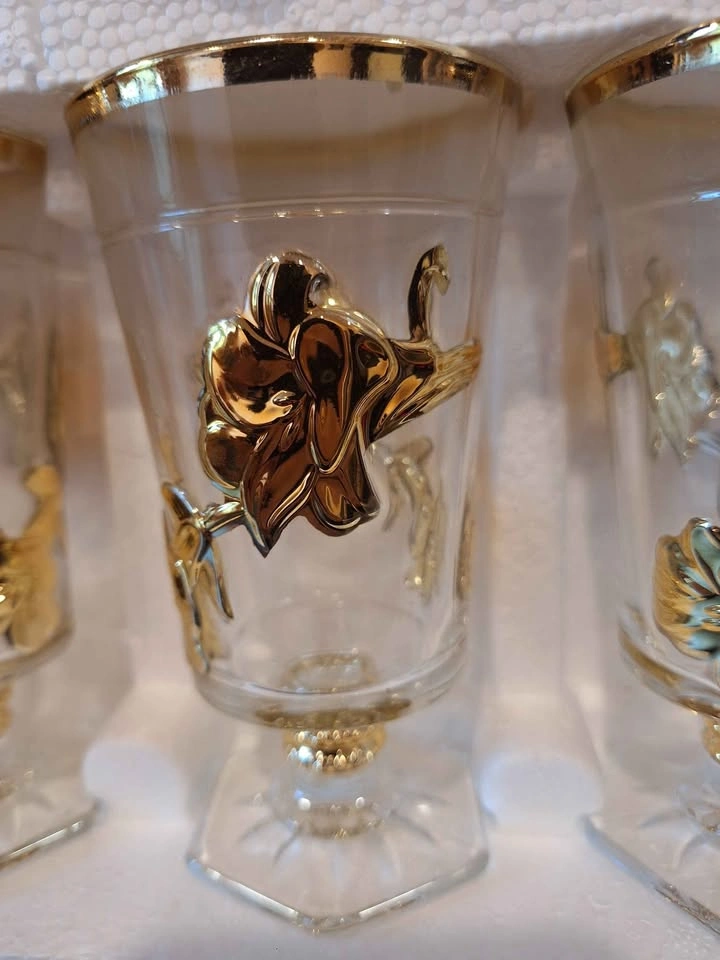 New 6-Piece Gold Flower decorated Floral Glassware Set - photo 5
