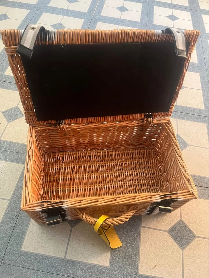 Vintage Anya Hindmarch x Selfridges Wicker Picnic Basket - photo 4
