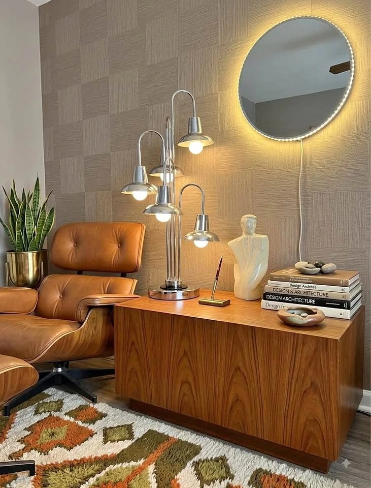 Antique 70s Chrome Lamp beautiful & elegant for collection