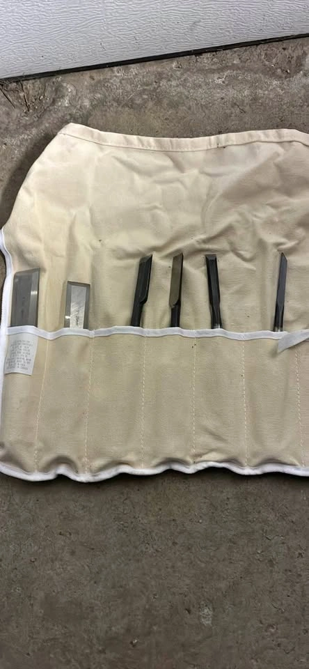 6-Piece Woodworking Chisel Set with Canvas Roll