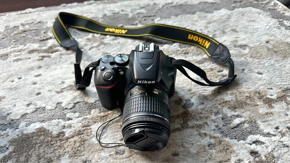 Nikon D3500 DSLR Camera with 18-55mm VR Lens Kit
