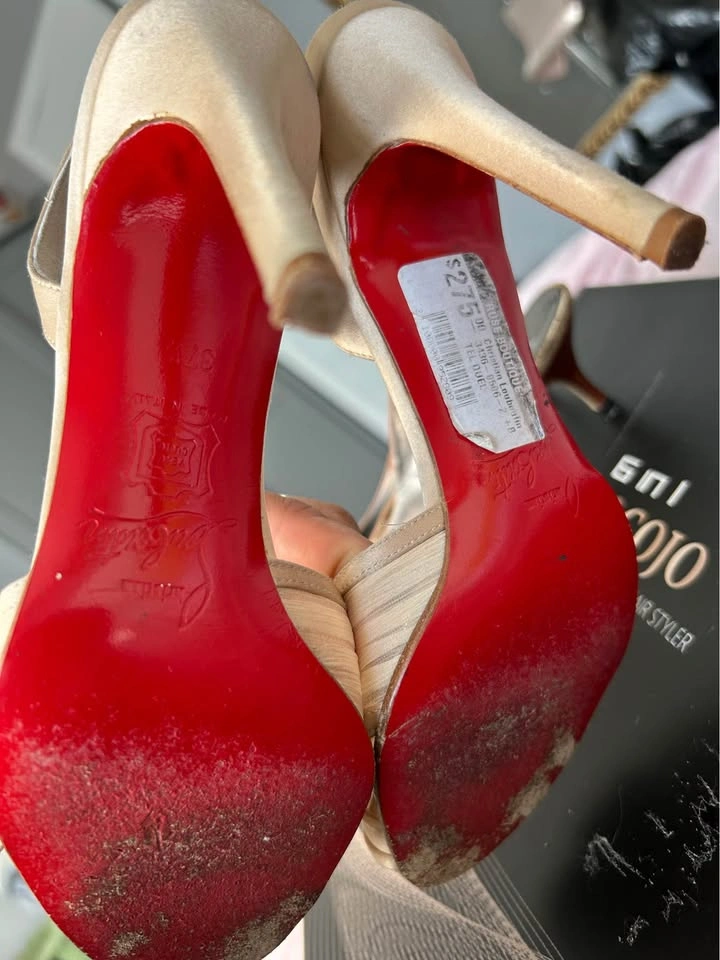 Talon christian louboutin red bottom heels size 37 - photo 2