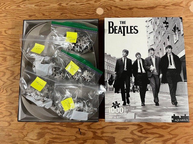 Aquarius The Beatles 1000 Piece Jigsaw Puzzle - photo 3
