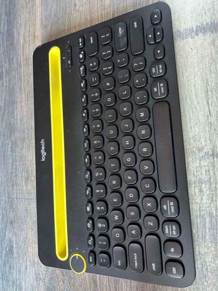 Bluetooth Keyboard for Phone, iPad, or Other Devices - photo 3