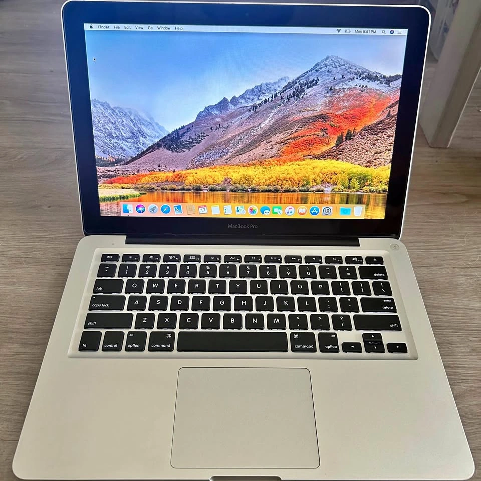2011 MacBook Pro 13” (i7/8GB/120GB)