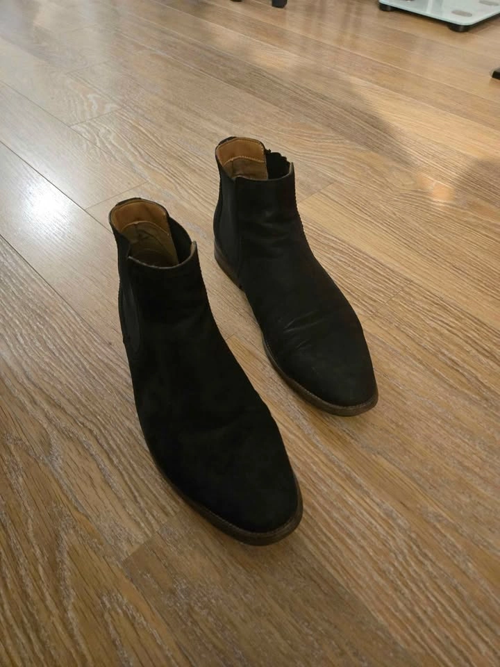 Black Suede Chelsea Boots (Aldo / mens size 7.5 US) - photo 2