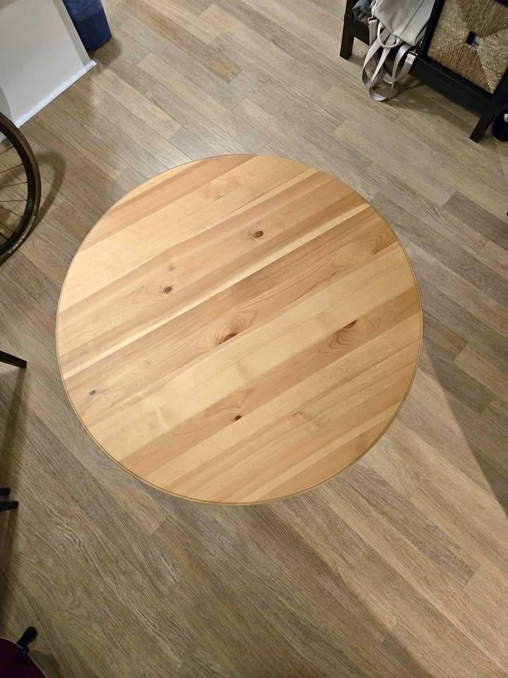 IKEA GAMLARED Round Dining Table