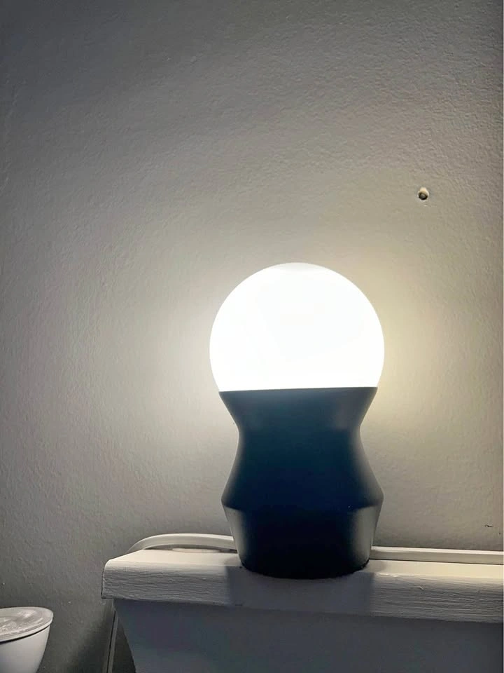 EQ3 Modern Round Lamp