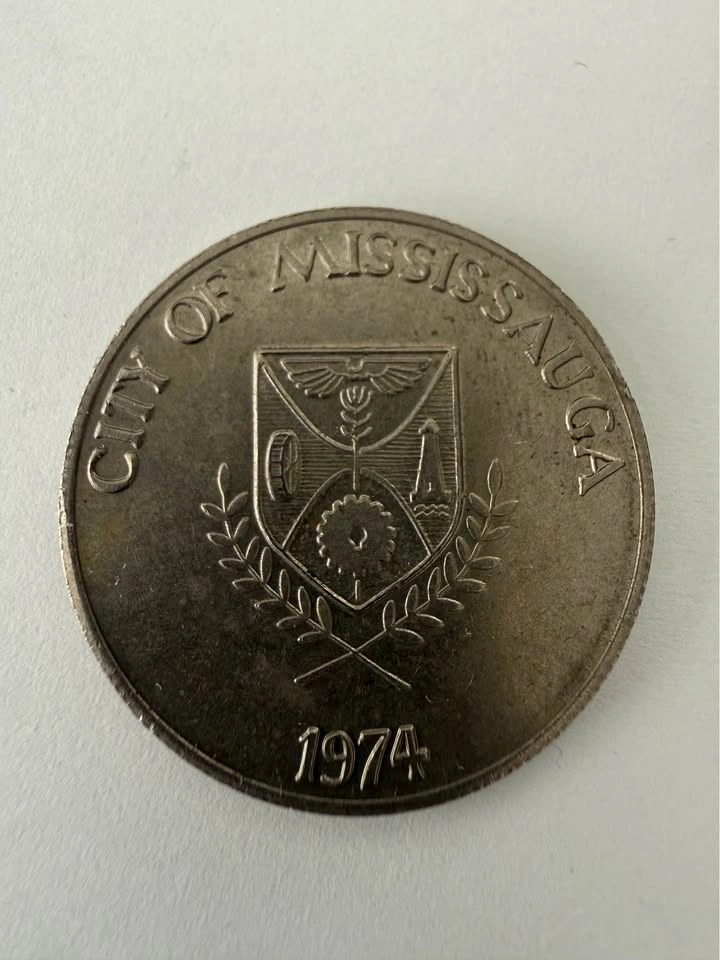 1974 City of Mississauga Malton Commemorative Trade Dollar - photo 2