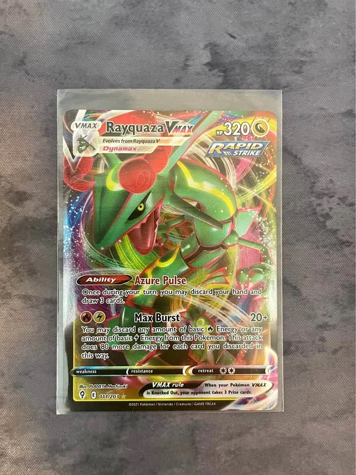 Rayquaza Vmax 111/203