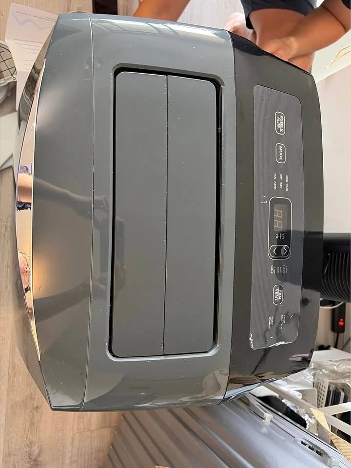 LG potable AC 12000BTU