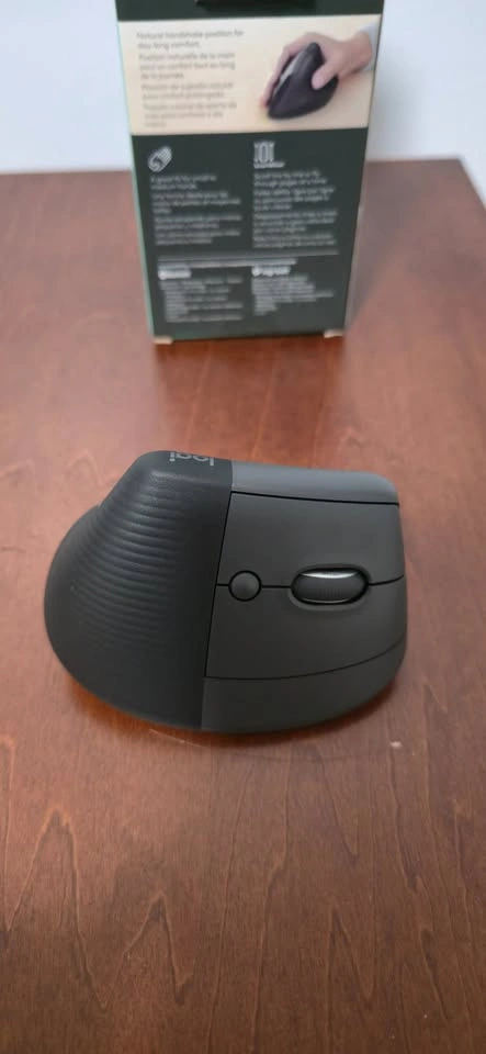 Brand New Logitech Lift Vertical Ergonomic Wireless Mouse - photo 5