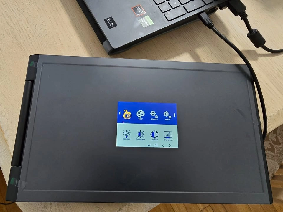 New Portable Laptop Monitor – External Second Screen w/ Box - photo 5