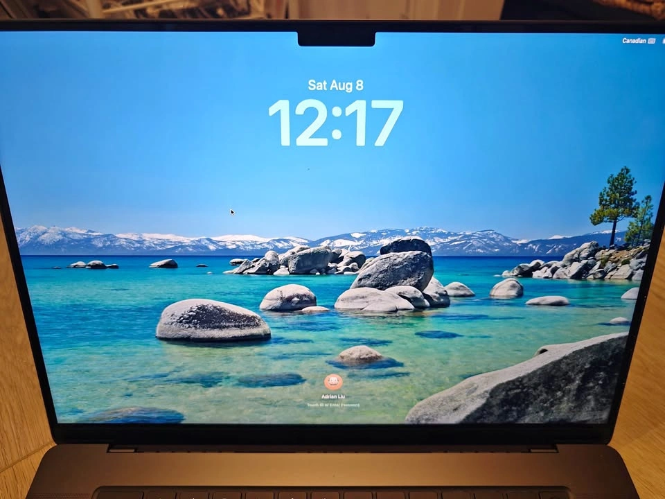 2024 MacBook Pro 16 M4 Max — 36GB RAM / 1TB SSD — Like New