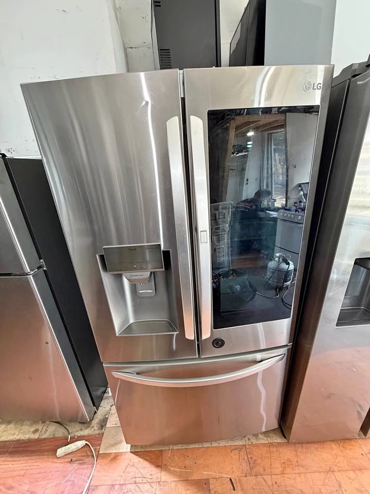 LG InstaView ThinQ French Door Refrigerator 36 in
