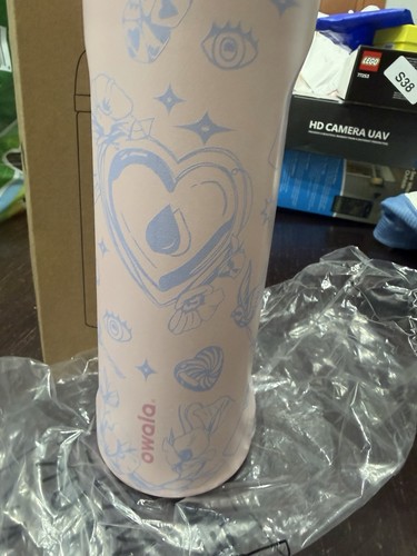 Owala Valentines 24 Oz Shot To The Heart Freesip Bottle - photo 2