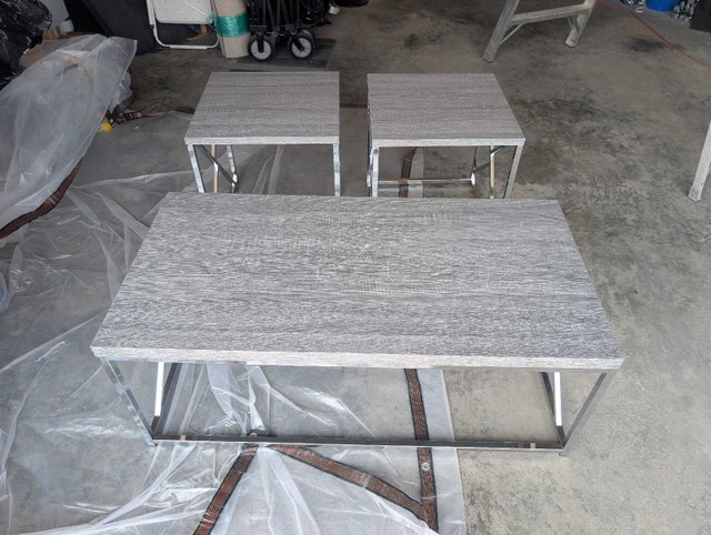 Modern Coffee and End Table Set