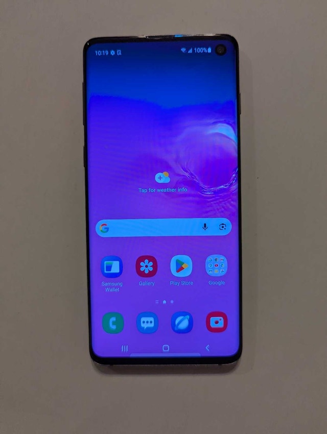Samsung S10 6.1" 8GB/128GB Curved Screen Phone