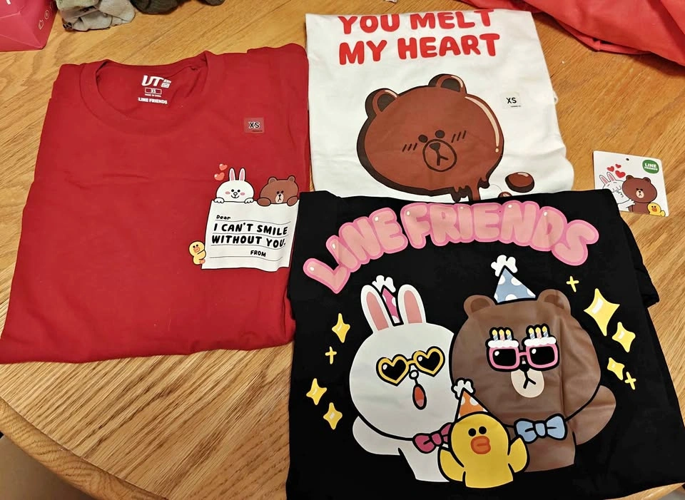 UNIQLO Line Friends shirts
