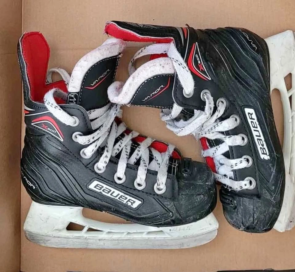 Bauer Vapor X300 Skates - Youth Size 11