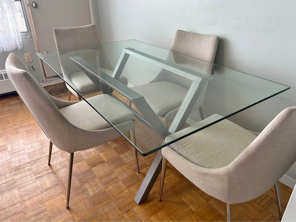 Dining table of 4