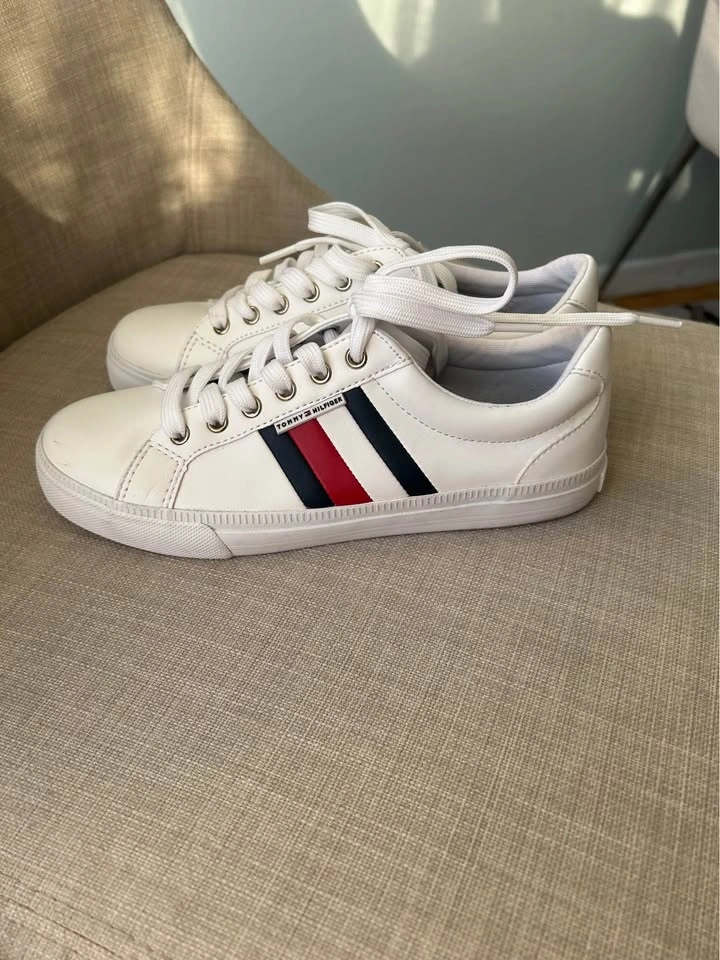 Tommy Hilfiger Lightz Lace Up Fashion Sneakers, White Multi (Siz - photo 2