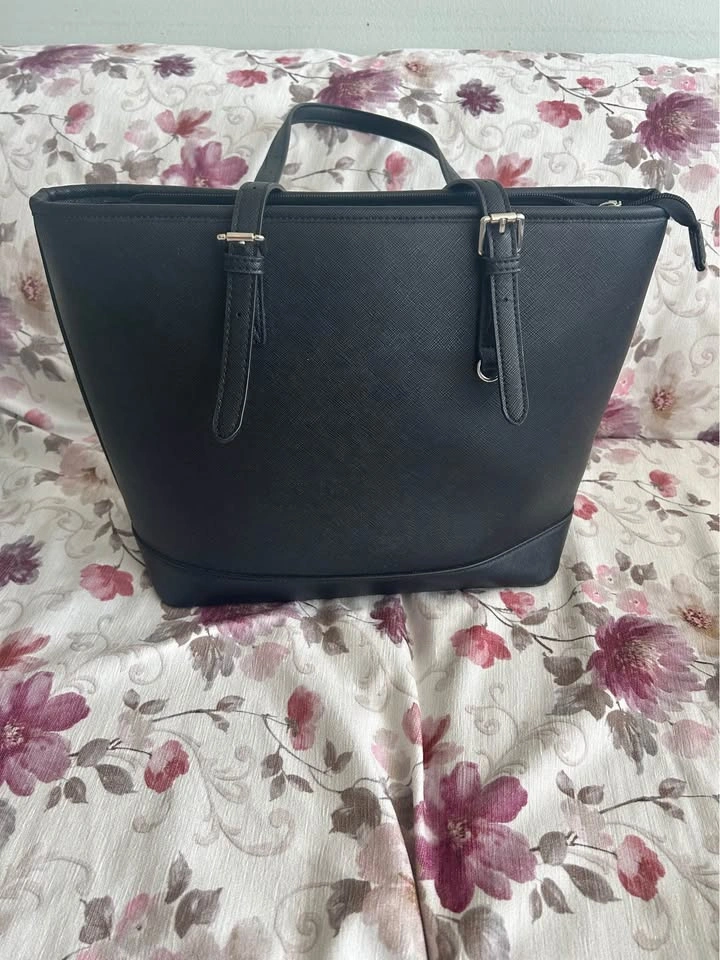 Black purse