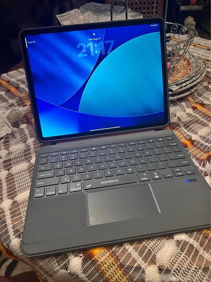New iPad Air 13” M4 + accessories