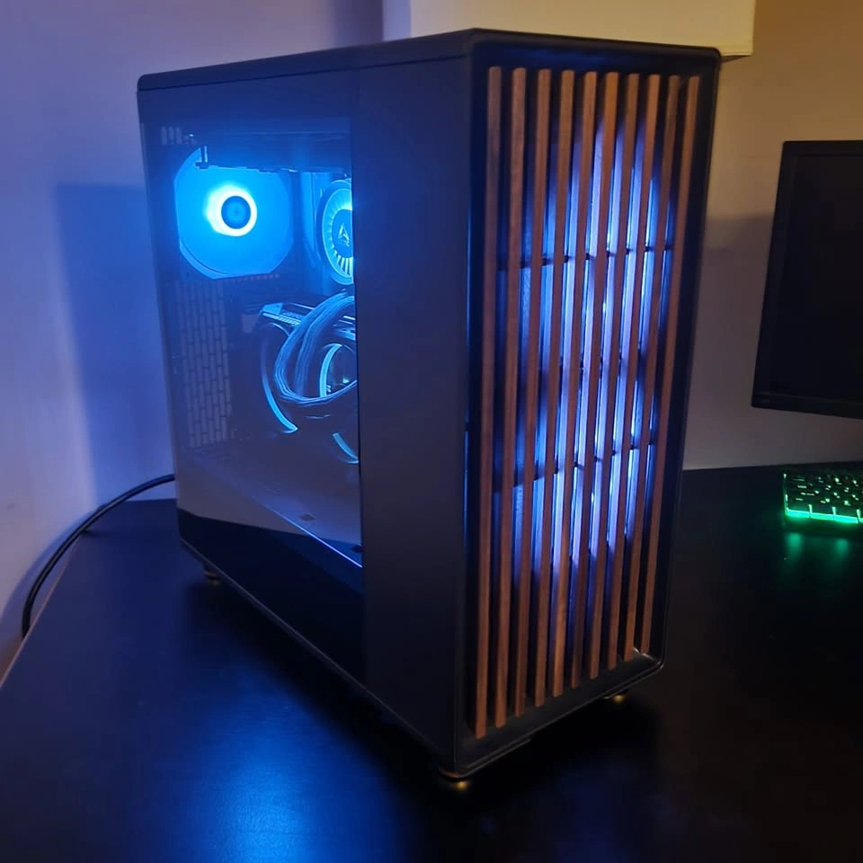 Ryzen 5-7600X3D | RTX 5070 | Gaming/Streaming PC