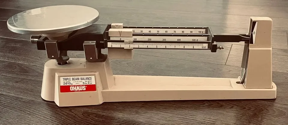 ✨ Ohaus Triple Beam Balance – Lab Quality Scale (#8) image indicator(3)