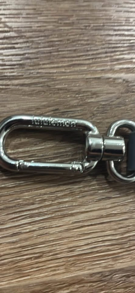Grey Lululemon keychain tag - photo 2