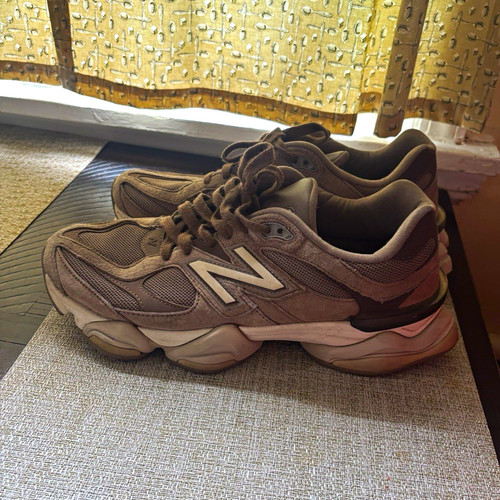 New Balance 9060 Men’s Suede Low Top Sneakers Mushroom Brown