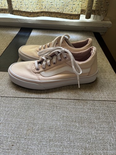 VANS Old Skool Women’s Low Top Canvas Lace-Up Sneakers Pink/Whit - photo 3