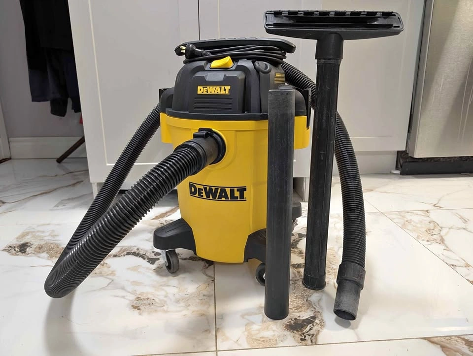 DeWalt Vacuum Cleaner