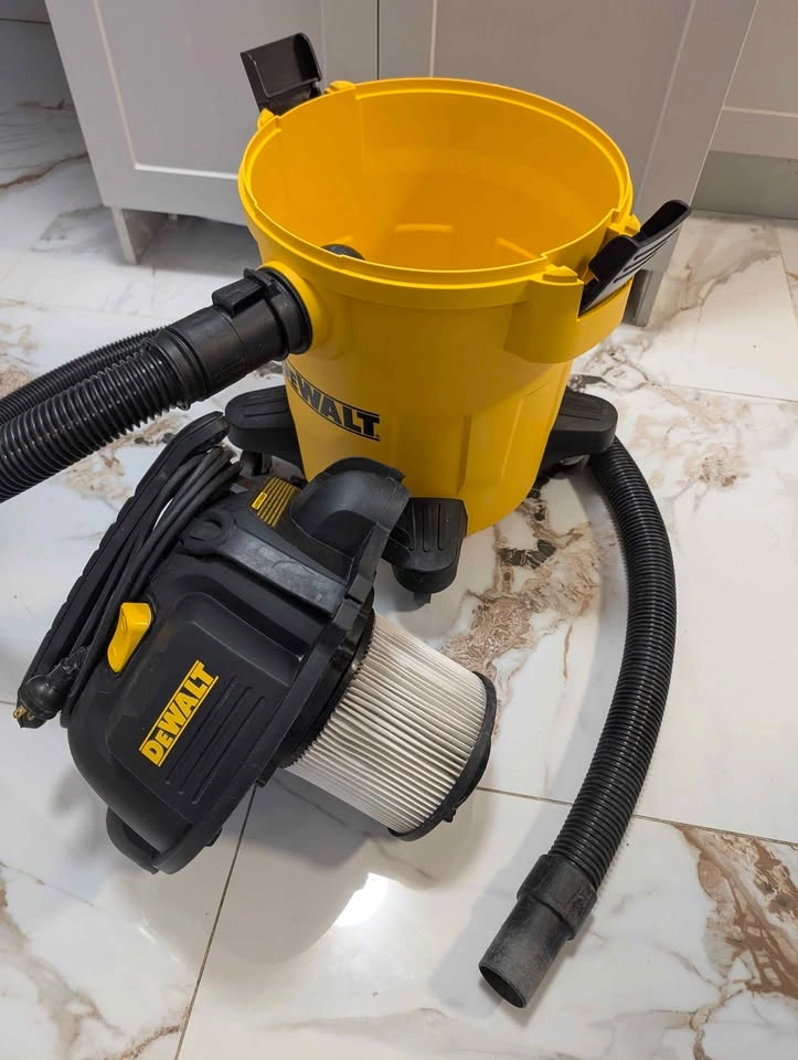 DeWalt Vacuum Cleaner - photo 3