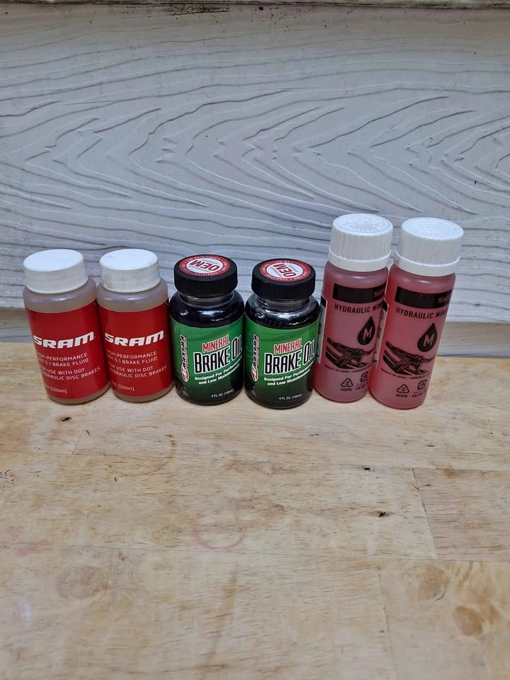 Bike Hydraulic brake fluid