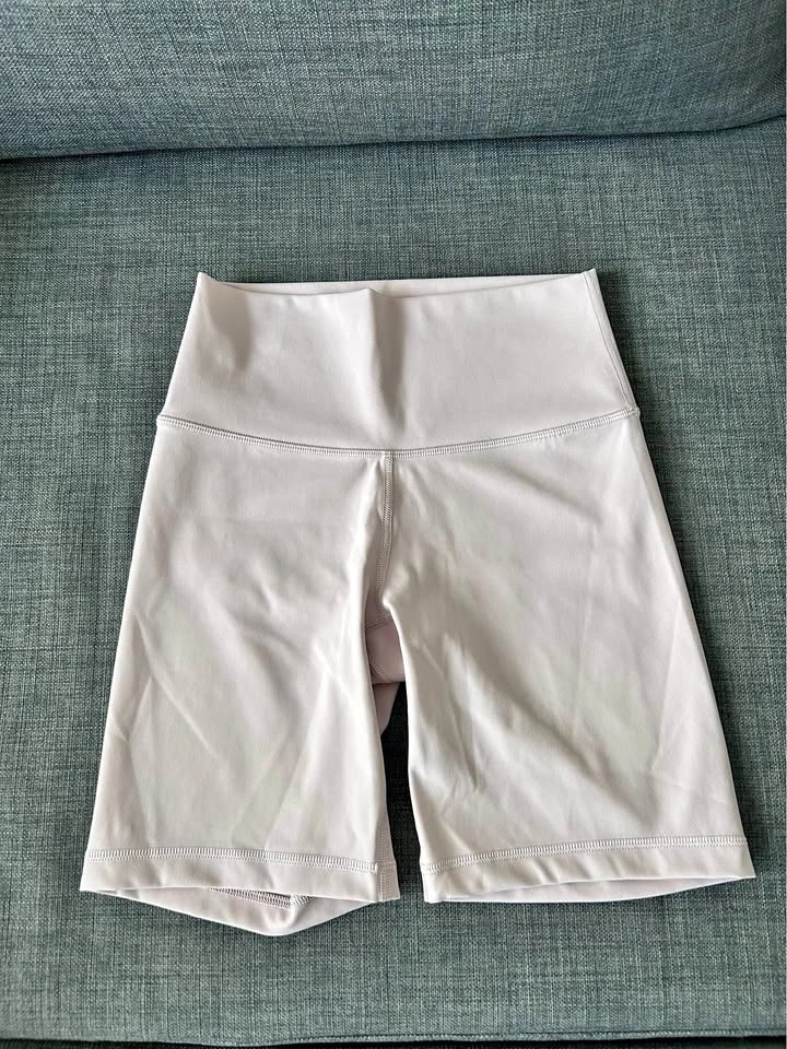 Aritzia TNA - Pink Biker Shorts (XS)