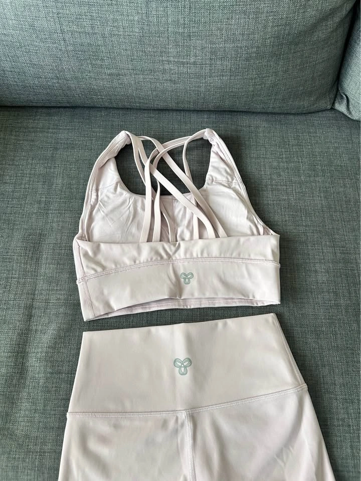 Aritzia TNA - Pink Sports Bra (XS) - photo 3