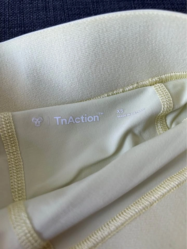 Aritzia TNA - Yellow Tennis Skirts (XS) - photo 3