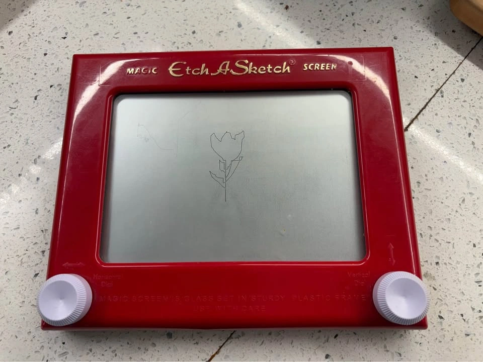 Magic Etch-A-Sketch - photo 2